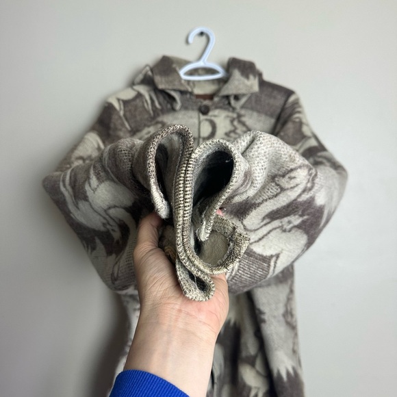 Vintage Handmade Cadena Hooded Jacket L/XL | Cozy Animal Print | Heavy Wool Feel - Picture 4 of 6